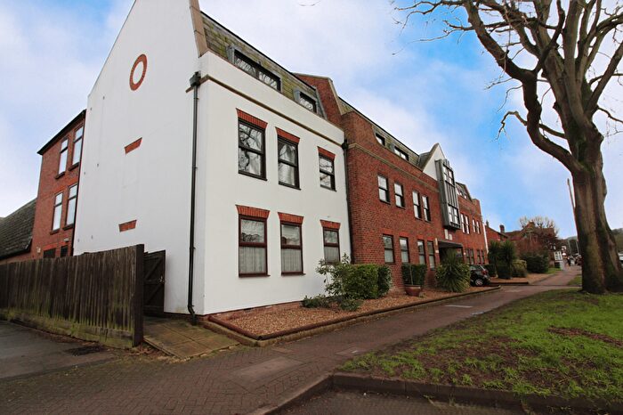1 Bedroom Flat For Sale In High Street, Baldock, SG7