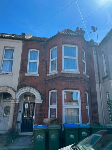 2 Bedroom Apartment To Rent In Rigby Road, Southampton, SO17