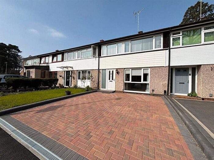 3 Bedroom Terraced House For Sale In Priory Walk, Bracknell, Berkshire, RG12