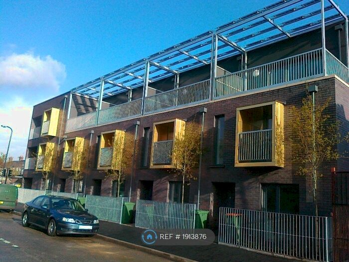 4 Bedroom End Of Terrace House To Rent In Sherwood Terrace, London, E16