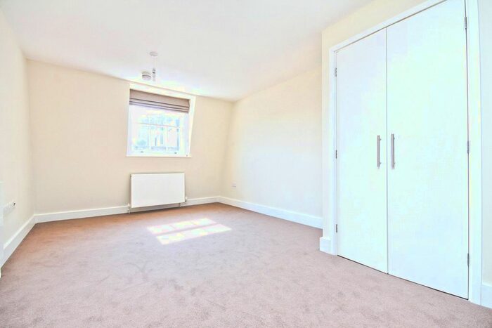 Studio To Rent In Old Brompton Road, South Kensington, London, SW7