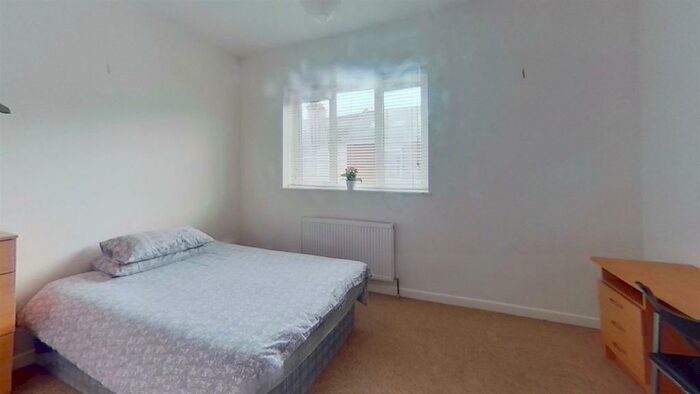 5 Bedroom House To Rent In Telephone Road, Southsea, Portsmouth, PO4