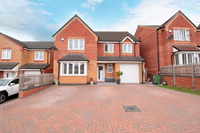 5 Bedroom Detached House For Sale In Belfry Way, Ripley, DE5