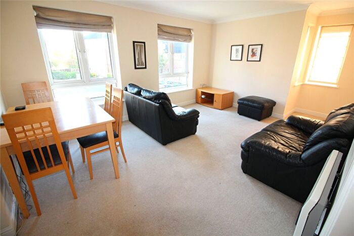 2 Bedroom Flat To Rent In Duchess Place, Chester, Cheshire, CH2