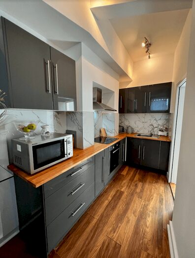 2 Bedroom Flat To Rent In London, SE26
