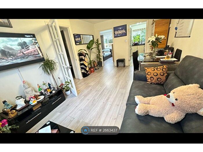 1 Bedroom Maisonette To Rent In Whisperwood Close, Harrow, HA3