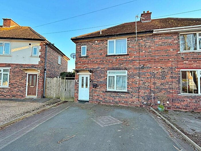 4 Bedroom Semi Detached House For Sale In Steere Avenue, Tamworth, B79