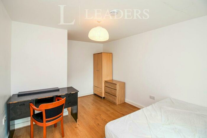 2 Bedroom Flat To Rent In Bloomsbury Court, NG1