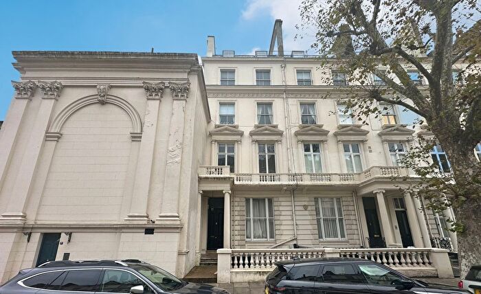 2 Bedroom Flat For Sale In Third Floor Flat, Warrington Crescent, Maida Vale, London, W9