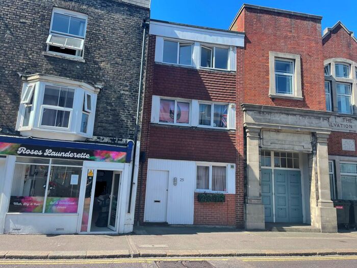 1 Bedroom Flat To Rent In High Street, Dover, CT16
