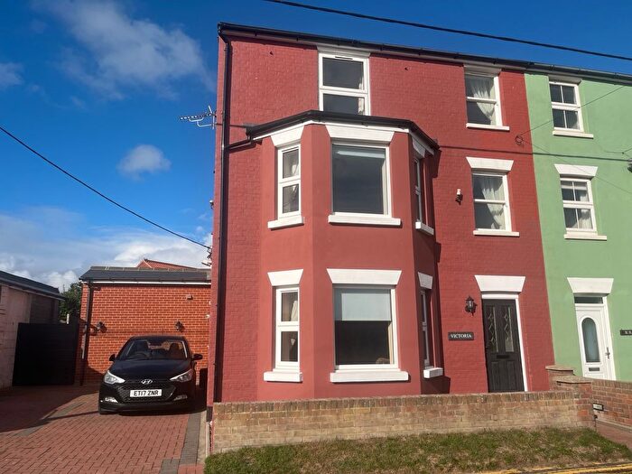 4 Bedroom Semi-detached House For Sale In Beach Road, Bacton, Norwich, NR12