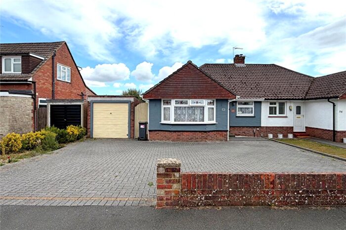 3 Bedroom Bungalow For Sale In Sunnymead Drive, Waterlooville, Hampshire, PO7