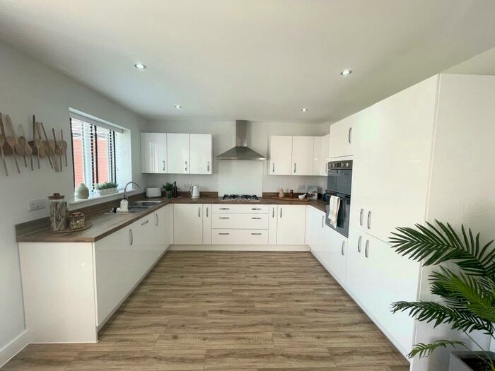 3 Bedroom House To Rent In Yarrow Drive, Ruddington, NG11