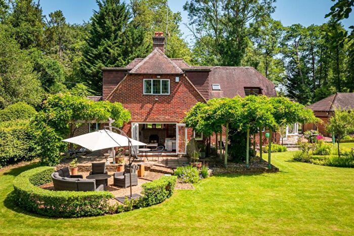 6 Bedroom Detached House For Sale In Milford Road, Elstead, GU8