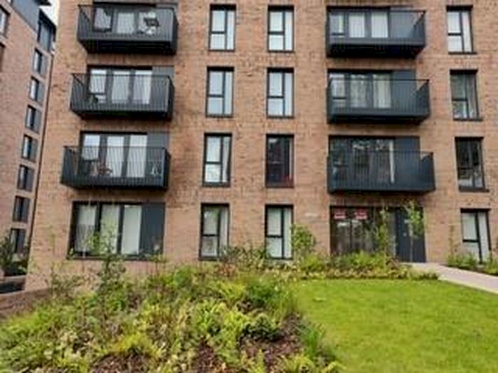 2 Bedroom Apartment To Rent In Bell Barn Road, Birmingham, B15