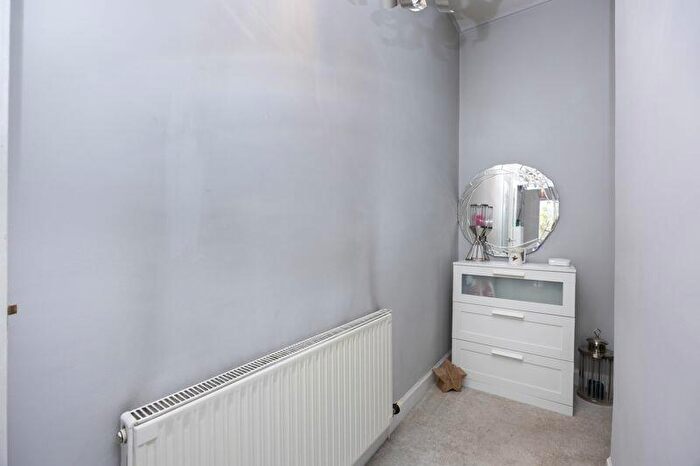 1 Bedroom Flat For Sale In Clarkston Road, Muirend, G44