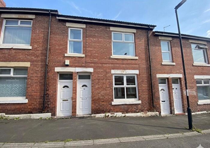 2 Bedroom Flat To Rent In Barrasford Street, East Howdon, NE28