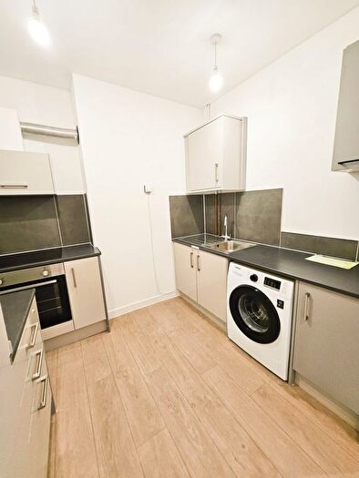 2 Bedroom Terraced House To Rent In Woodfield Road, Doncaster, DN4