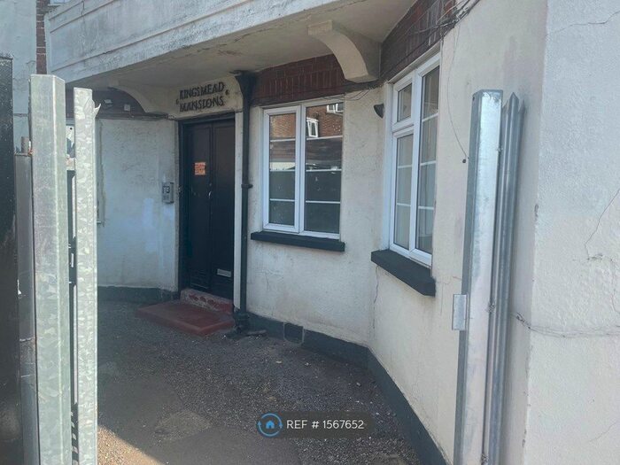 1 Bedroom Flat To Rent In Kingsmead Avenue, Romford, RM1