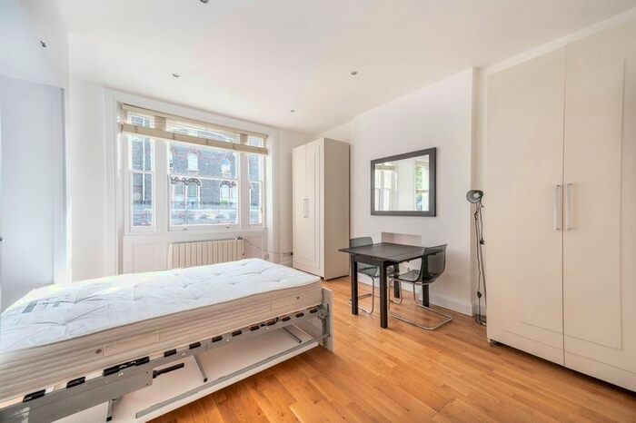 Studio To Rent In Randolph Avenue, Maida Vale, London, W9