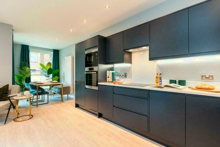 1 Bedroom Apartment For Sale In Holcombe Mansions, Mulberry Circus, IG11