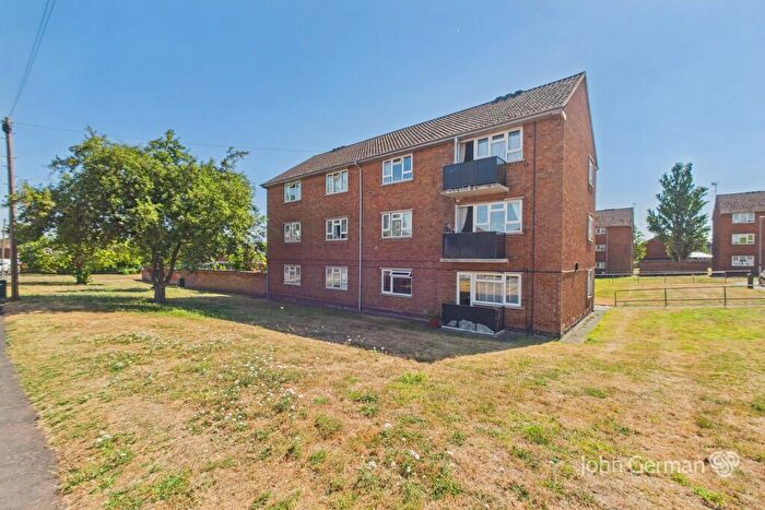 2 Bedroom Flat For Sale In Tuckers Road, Loughborough, LE11