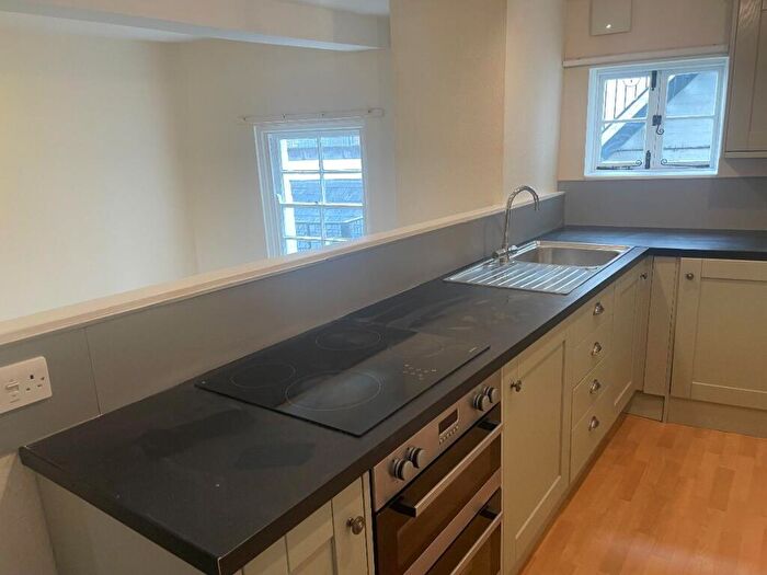 1 Bedroom Flat To Rent In B / Broad Street, Ross-on-Wye, HR9