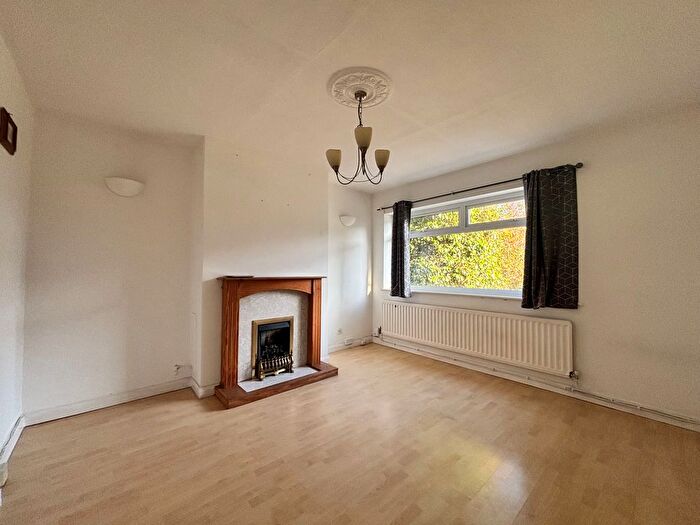 3 Bedroom Property To Rent In Riding Way, Willenhall, WV12