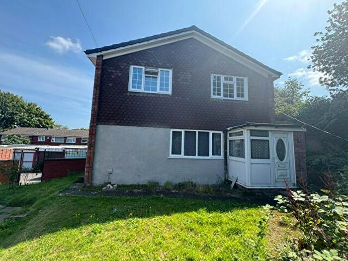 3 Bedroom Semi-Detached House To Rent In Bernhard Drive, Birmingham, B21