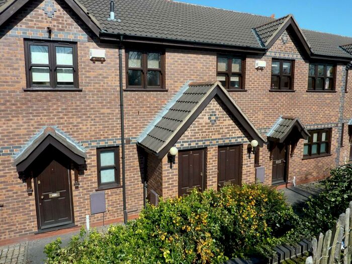 2 Bedroom Apartment To Rent In Elladene Park, Chorlton, M21