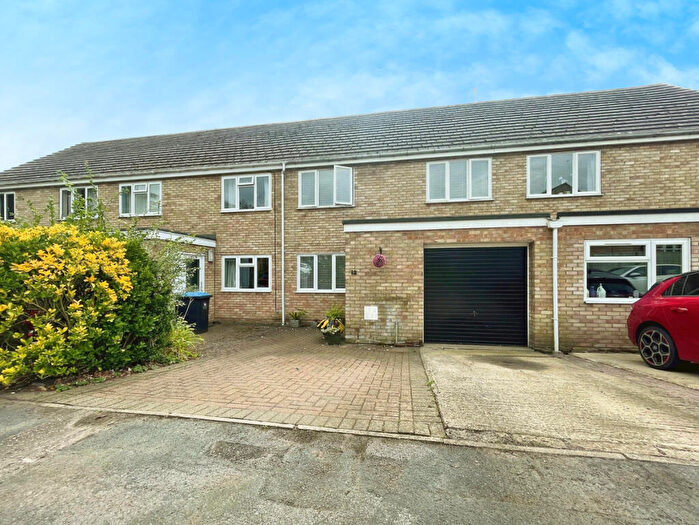 3 Bedroom Terraced House For Sale In Dorn Close, Middle Barton, OX7