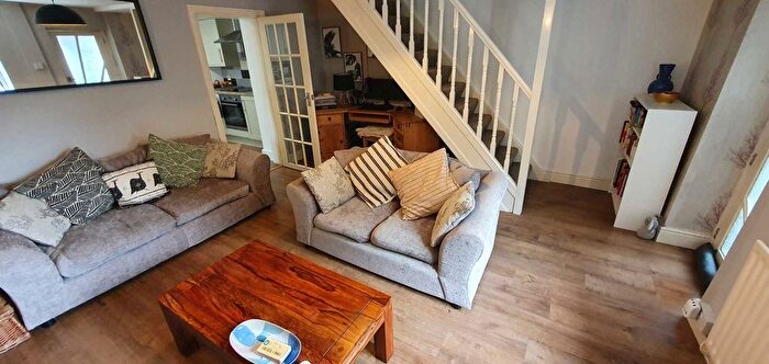 2 Bedroom Property To Rent In Ty-Mawr Road, Llandaff North, Cardiff, CF14