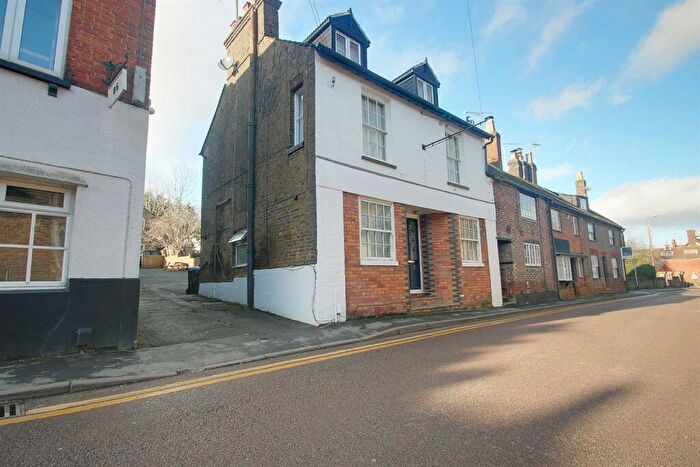 2 Bedroom Maisonette To Rent In Akeman Street, Tring, HP23