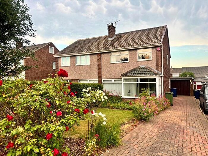 3 Bedroom Semi-Detached House For Sale In Warden Grove, Houghton Le Spring, Houghton Le Spring, Tyne And Wear, DH5