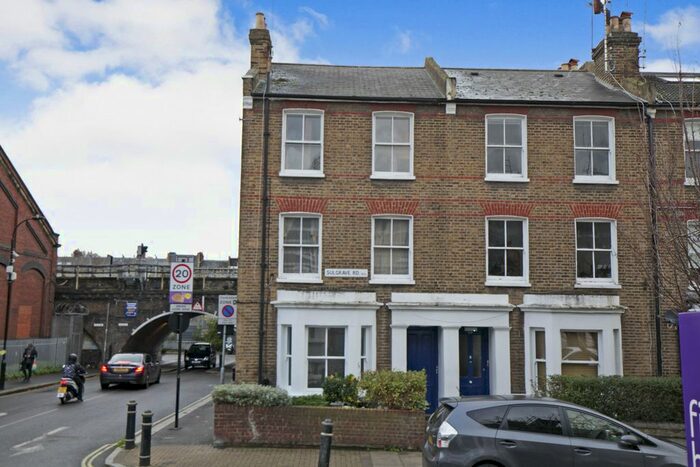 1 Bedroom Flat To Rent In Sulgrave Road, London, W6