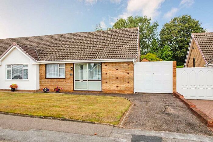 3 Bedroom Semi-Detached Bungalow For Sale In Kinver Crescent, Aldridge, WS9