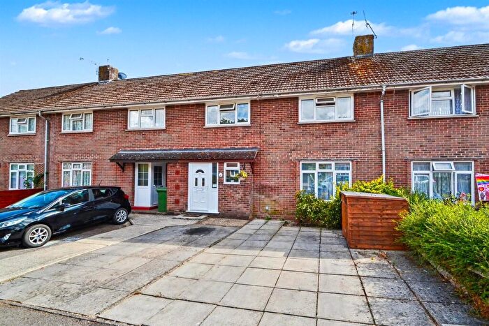 3 Bedroom Terraced House For Sale In Harestock, SO22