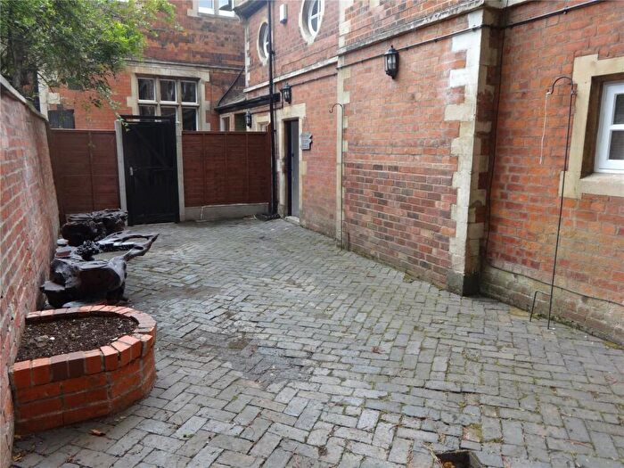 2 Bedroom Apartment To Rent In Harborne Road, Edgbaston, Birmingham, B15