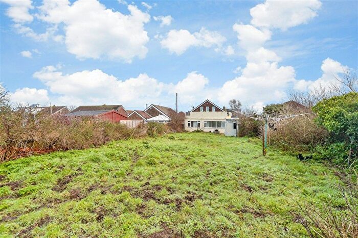 2 Bedroom Chalet For Sale In Dunes Road, Greatstone, Kent, TN28