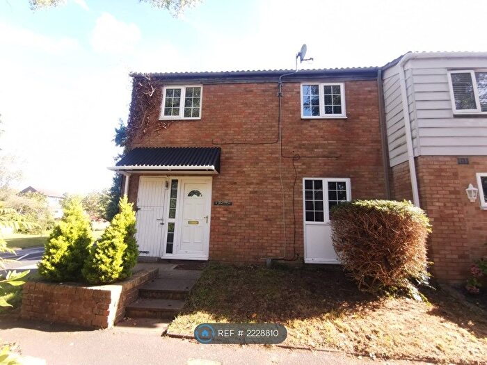 3 Bedroom End Of Terrace House To Rent In Jameston, Bracknell, RG12