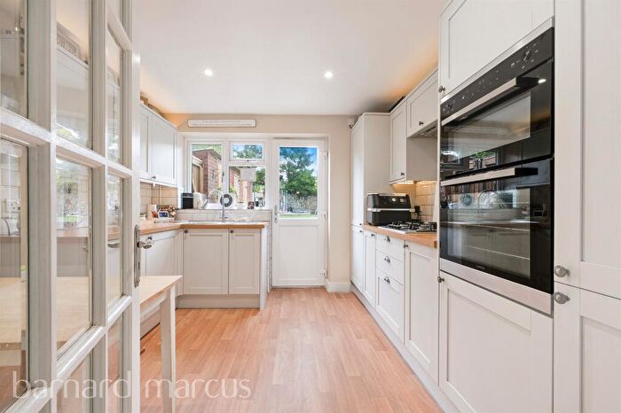 3 Bedroom Terraced House For Sale In Glory Mead, Dorking, RH4