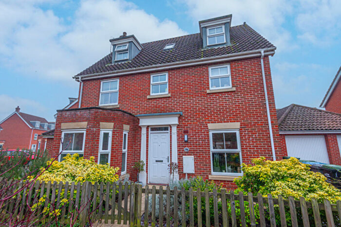 5 Bedroom Detached House For Sale In Mayhew Road, Rendlesham, IP12