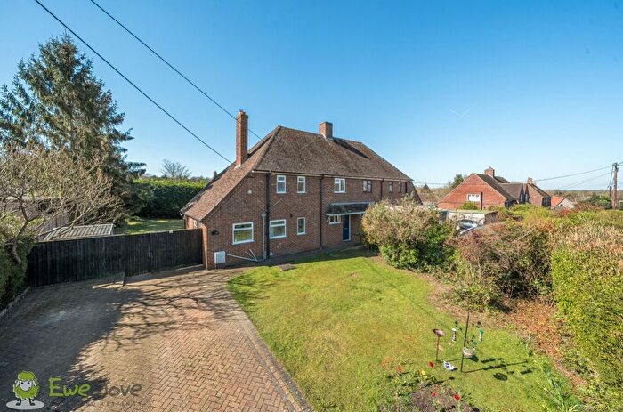 3 Bedroom Semi-Detached House For Sale In Coppice Road, Kingsclere, Newbury, Berkshire, RG20