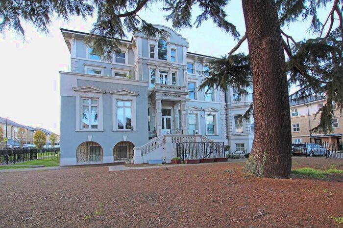 2 Bedroom Flat To Rent In Blumenthal Close, Isleworth, TW7