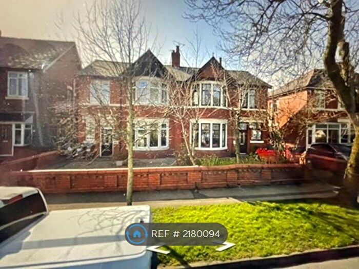 1 Bedroom Flat To Rent In West Park Drive, Blackpool, FY3