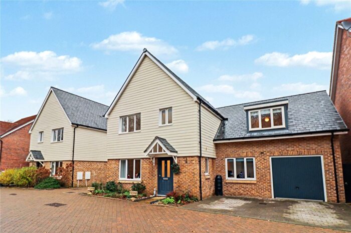 4 Bedroom Detached House For Sale In Anchor Avenue, Scaynes Hill, Haywards Heath, RH17