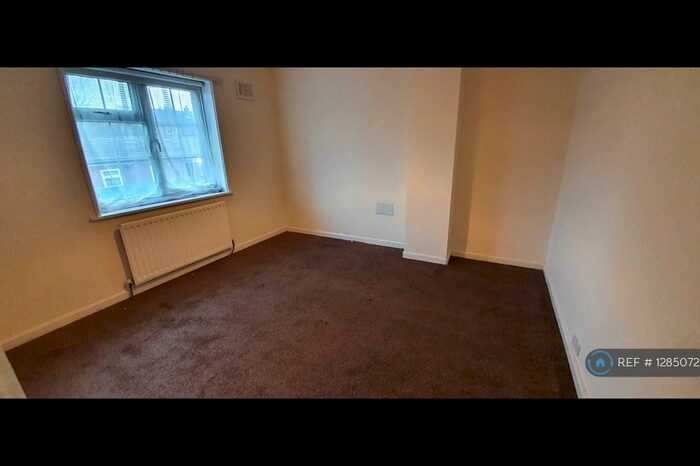 3 Bedroom Terraced House To Rent In Blanchland Road, Morden, SM4