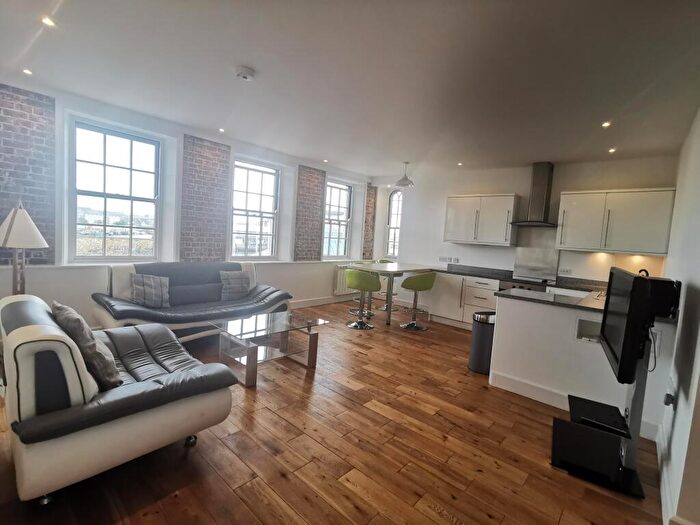 2 Bedroom Flat To Rent In The Barbican, Plymouth, PL1