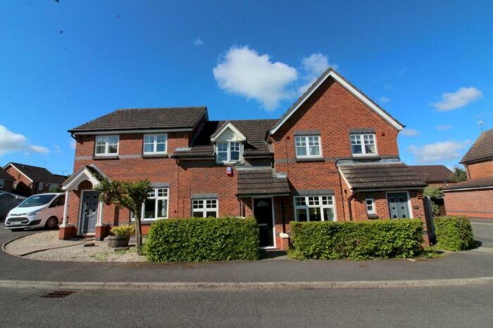 2 Bedroom Town House To Rent In Mason Road, Ilkeston, DE7