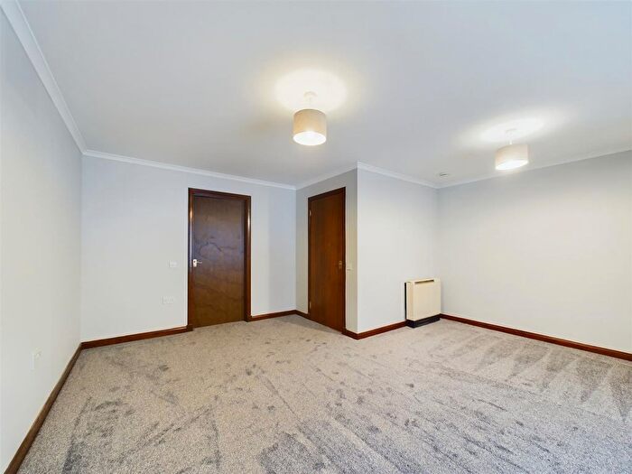 2 Bedroom Flat For Sale In Church Place, Perth, PH1